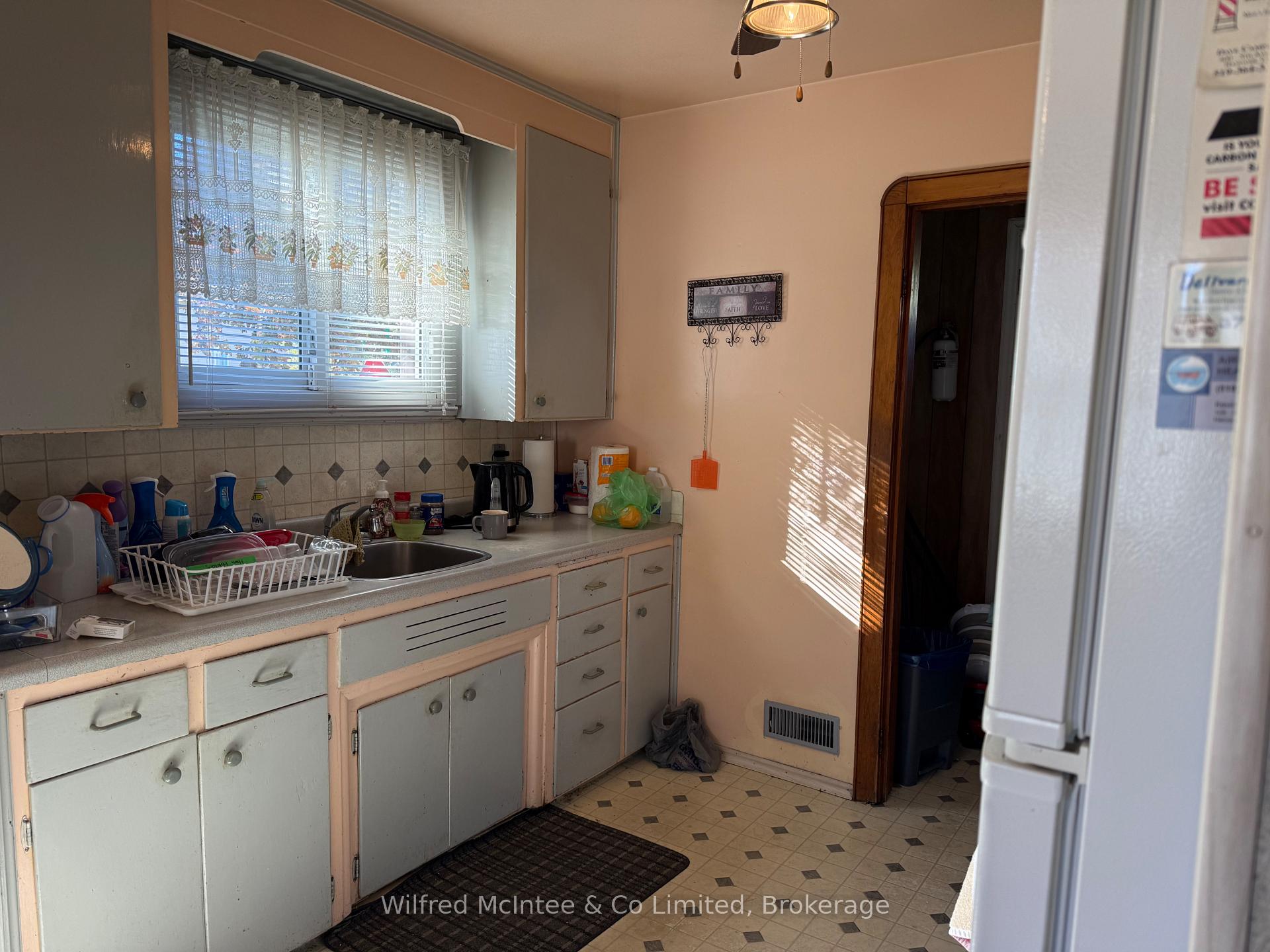 Photo 12 of 385 6th Avenue, Hanover — HOMEH