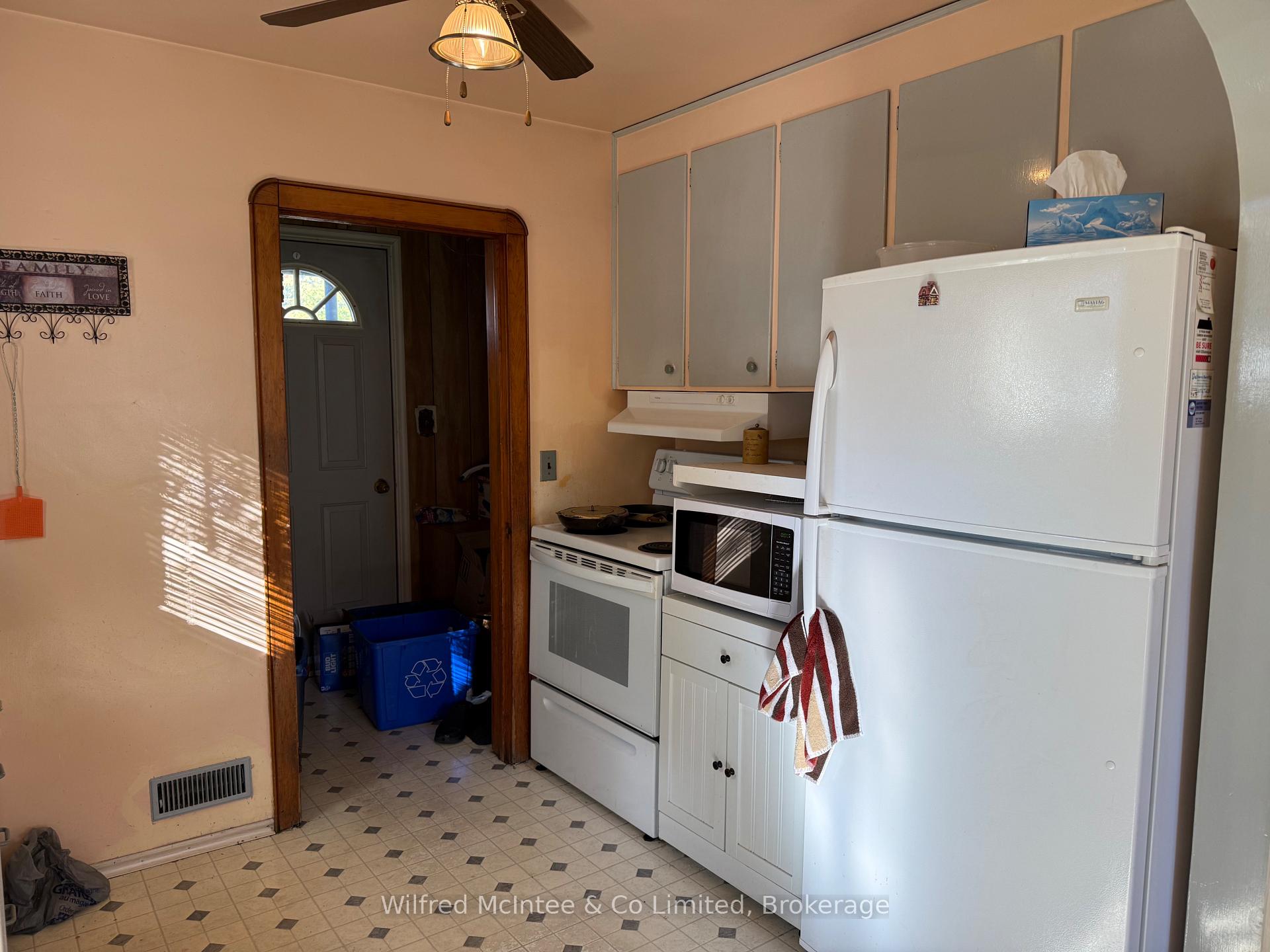 Photo 13 of 385 6th Avenue, Hanover — HOMEH