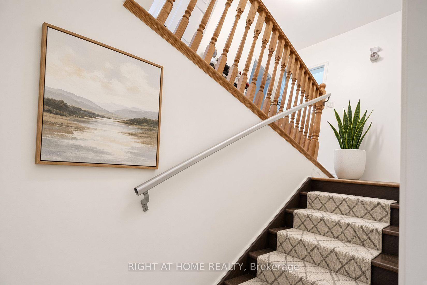 Photo 11 of 388 Vellore Park Avenue, Vaughan, Vellore Village — HOMEH