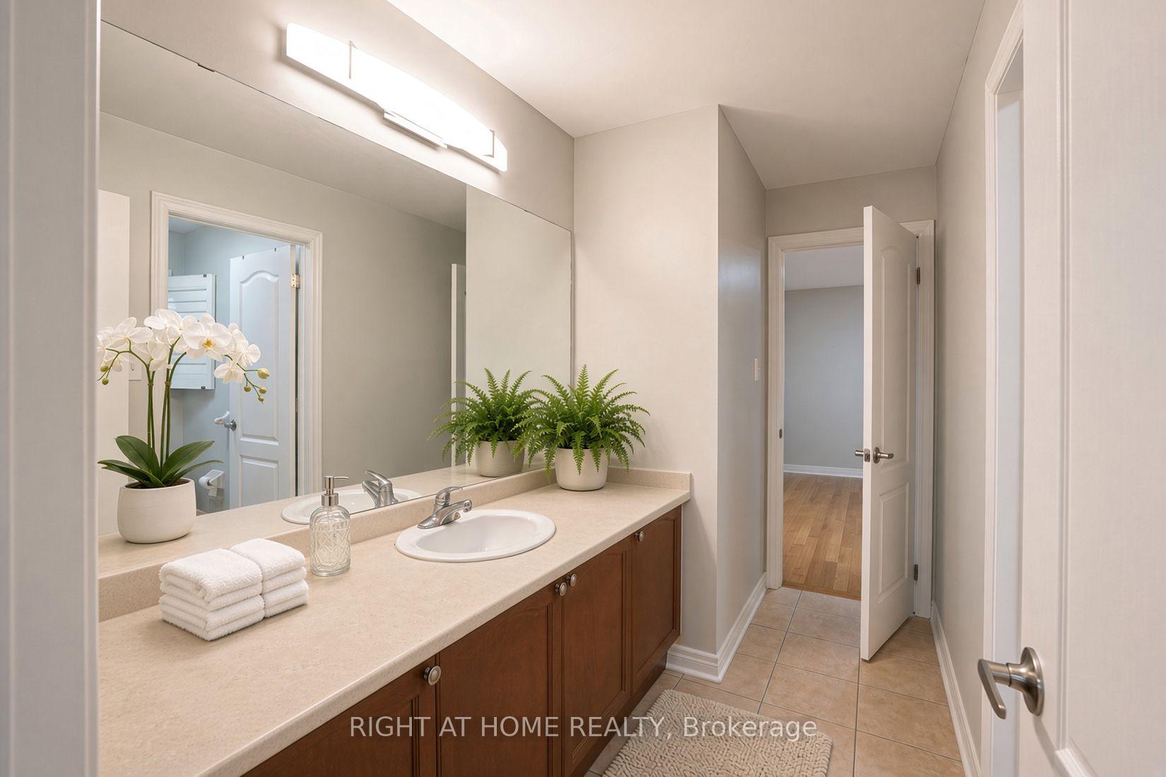 Photo 20 of 388 Vellore Park Avenue, Vaughan, Vellore Village — HOMEH