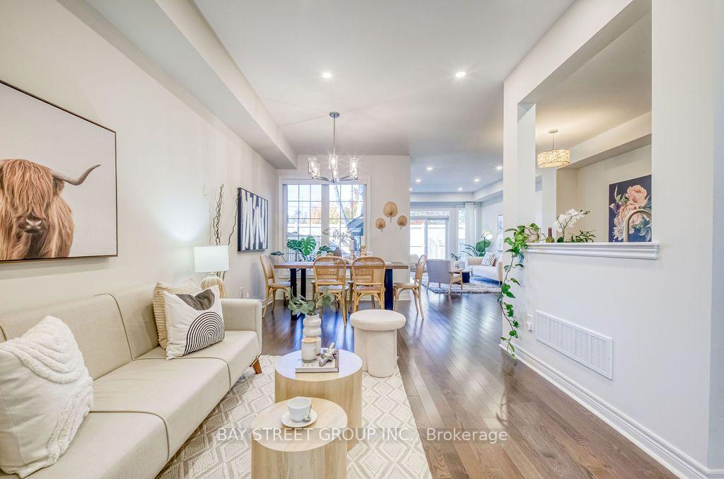 Photo 6 of 38 Port Arthur Crescent, Richmond Hill, Jefferson — HOMEH
