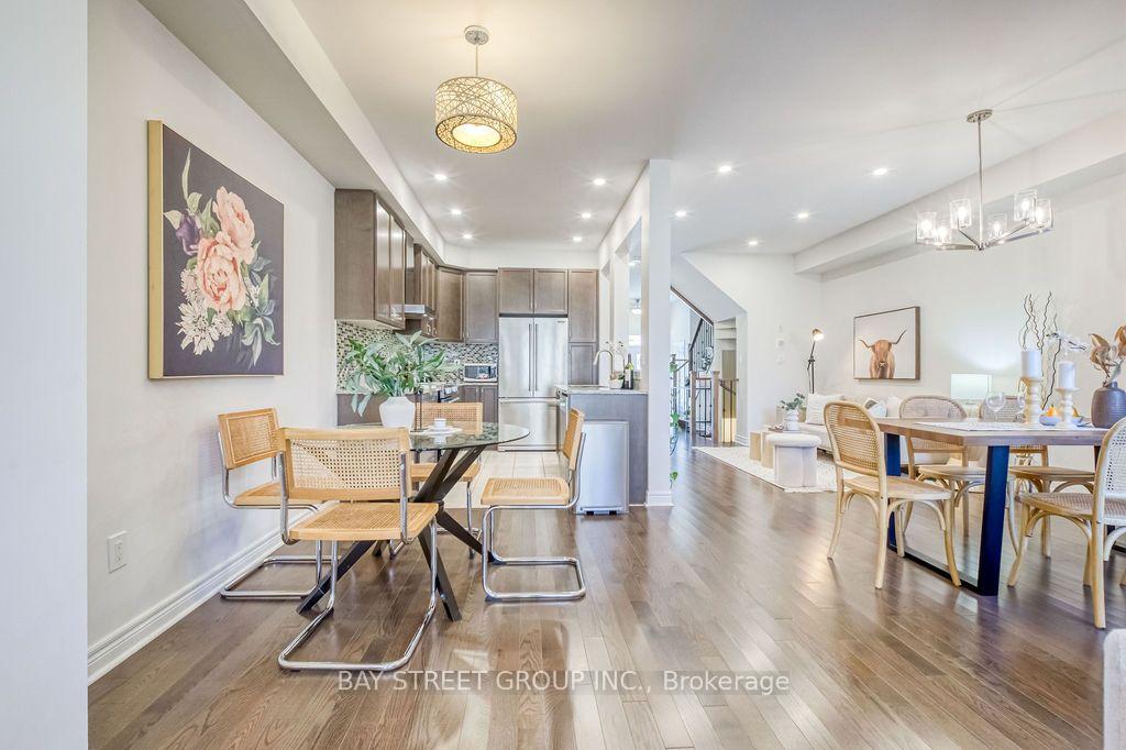 Photo 21 of 38 Port Arthur Crescent, Richmond Hill, Jefferson — HOMEH