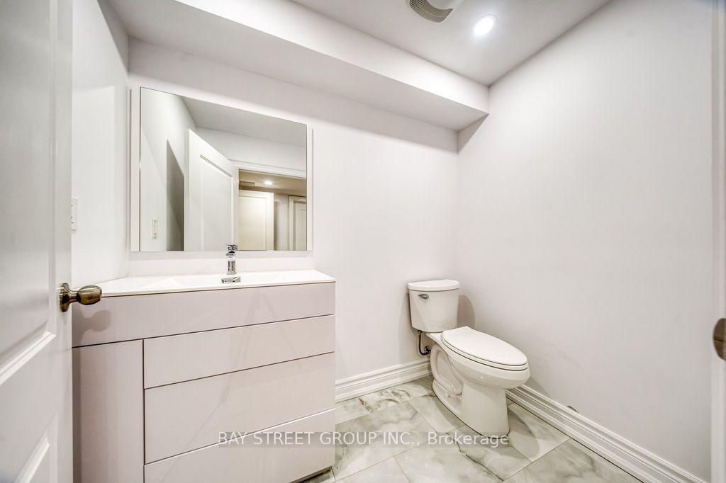 Photo 36 of 38 Port Arthur Crescent, Richmond Hill, Jefferson — HOMEH