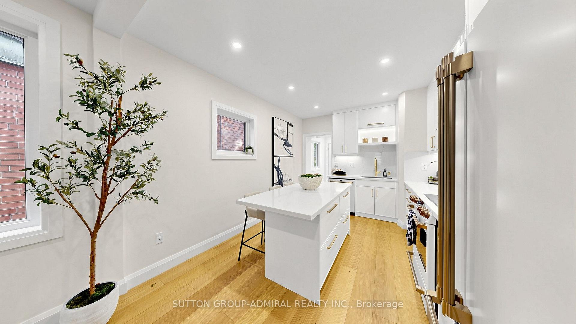 Photo 10 of 109 Fermanagh Avenue, Toronto, Roncesvalles — HOMEH