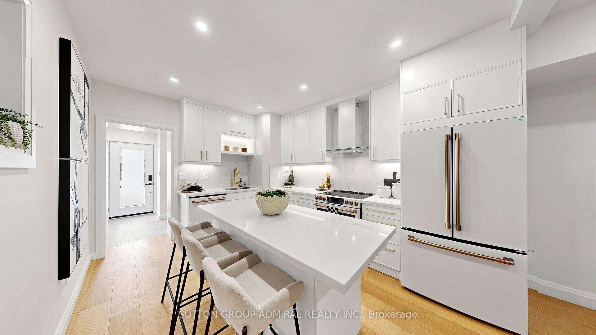 Photo 11 of 109 Fermanagh Avenue, Toronto, Roncesvalles — HOMEH
