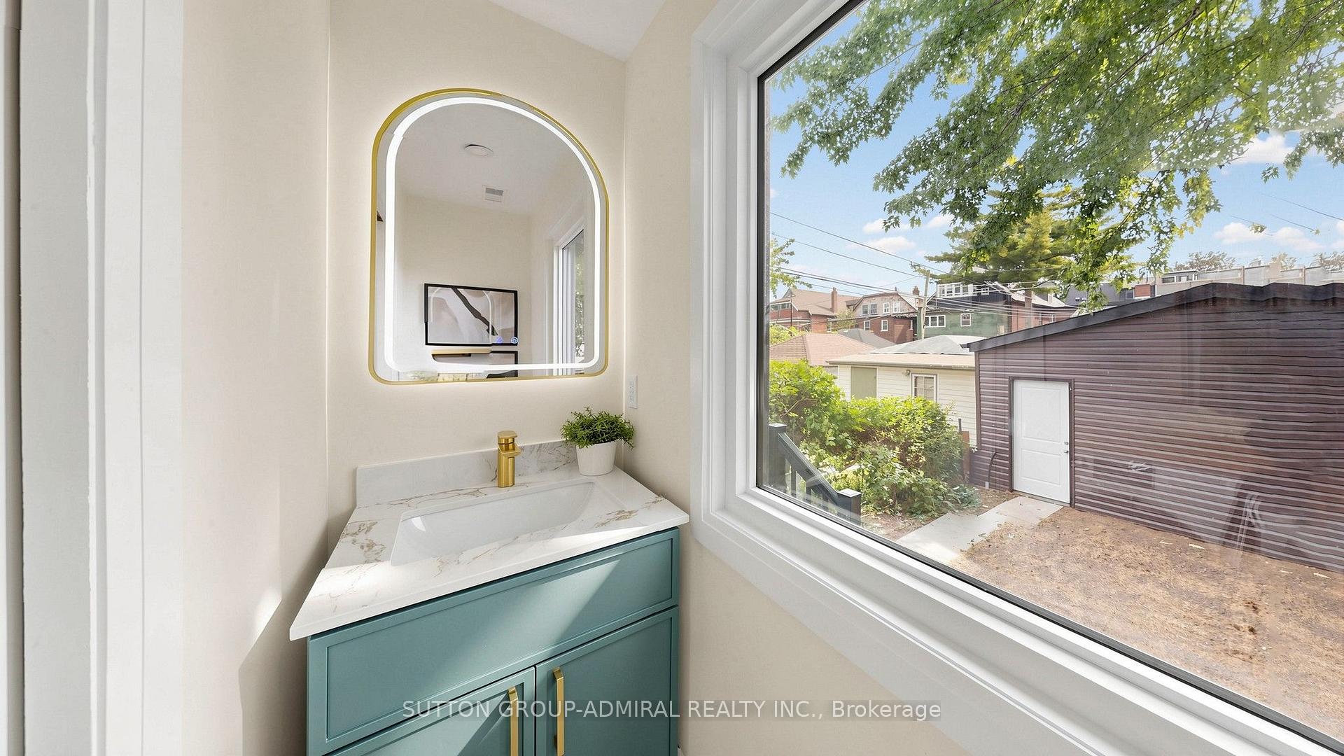 Photo 15 of 109 Fermanagh Avenue, Toronto, Roncesvalles — HOMEH