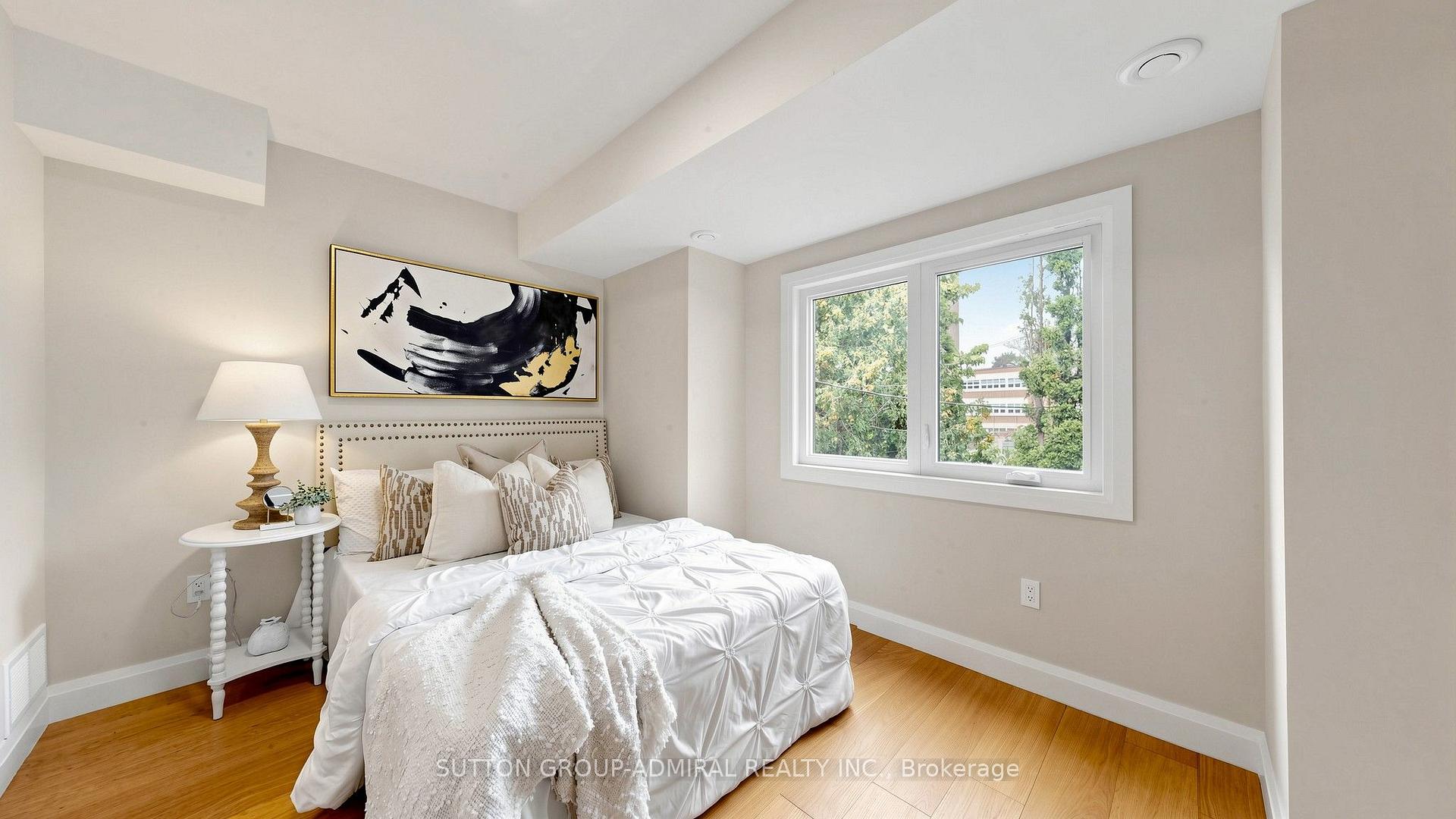 Photo 20 of 109 Fermanagh Avenue, Toronto, Roncesvalles — HOMEH