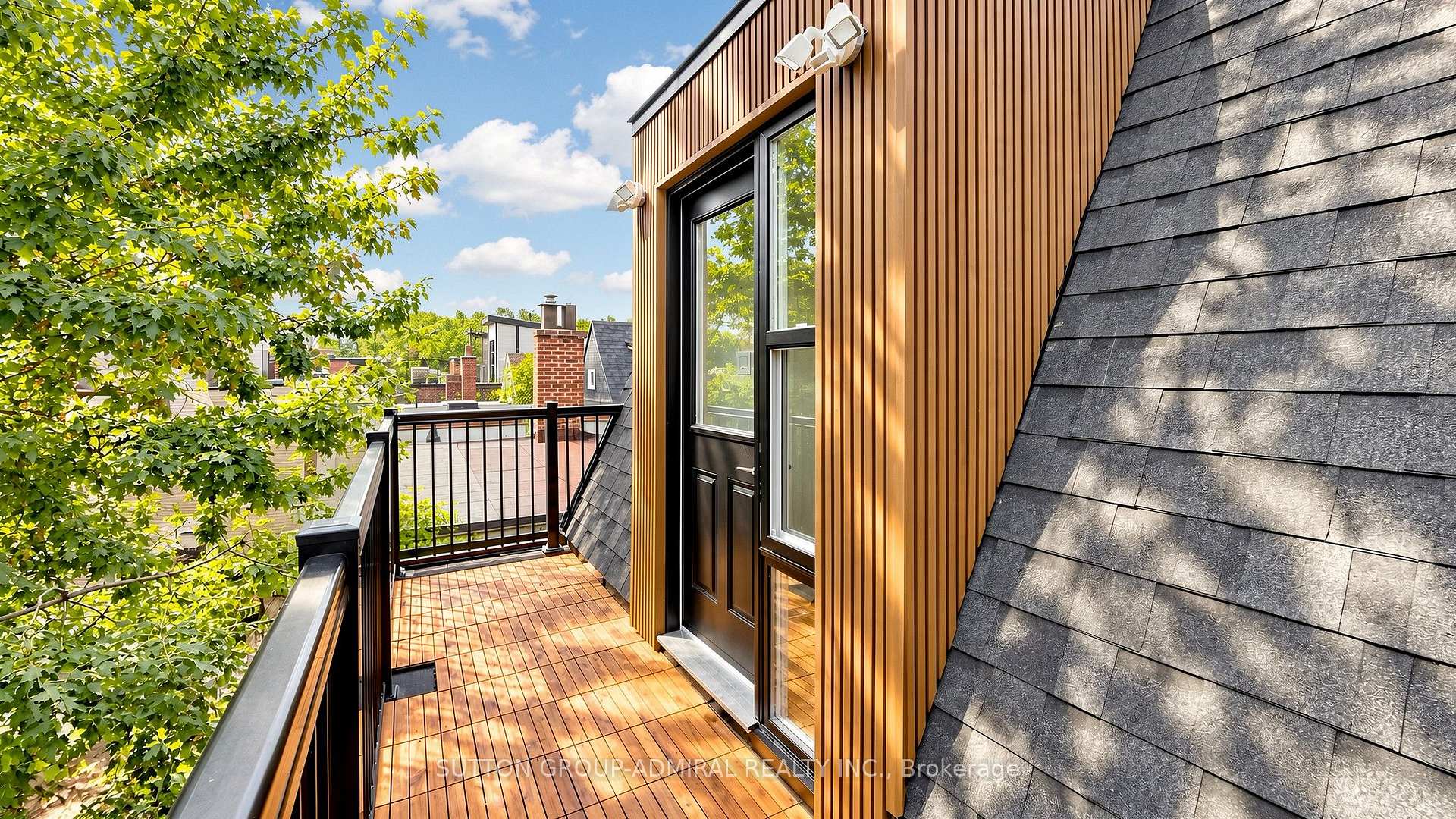Photo 32 of 109 Fermanagh Avenue, Toronto, Roncesvalles — HOMEH