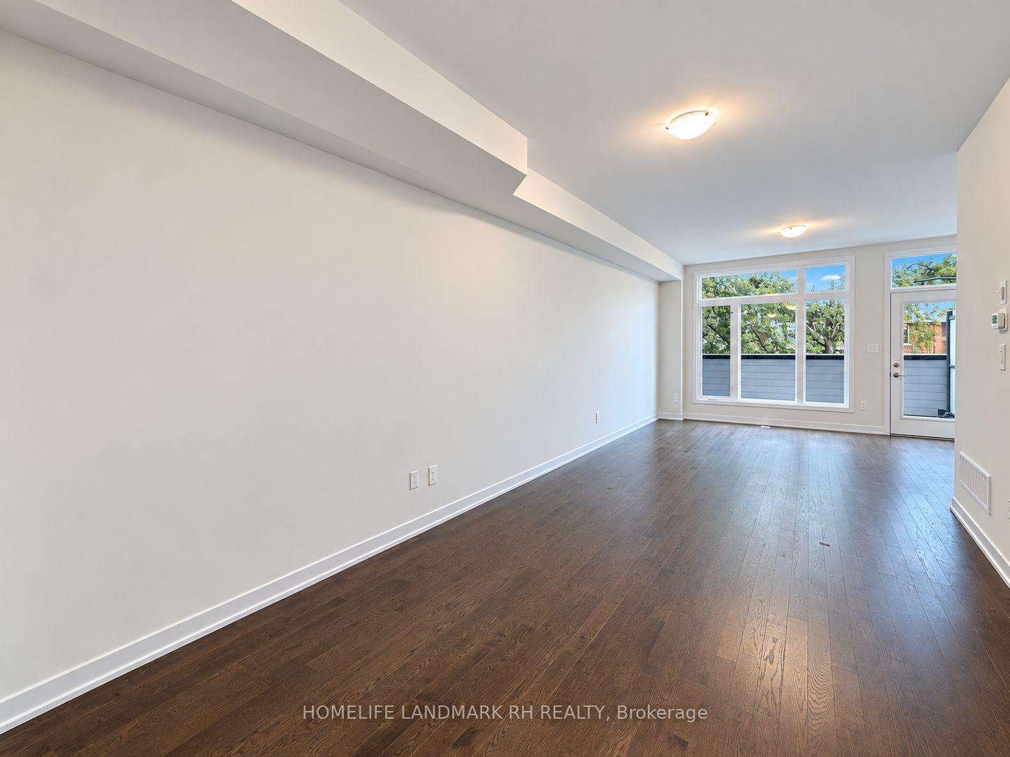 Photo 2 of 398 Lawrence Heights Way, Toronto, Englemount-Lawrence — HOMEH