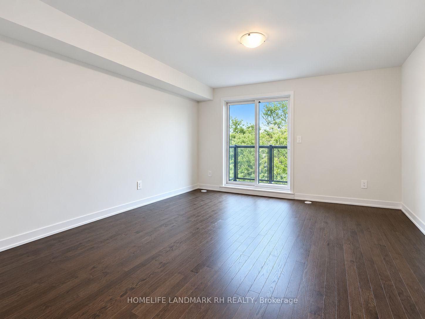 Photo 11 of 398 Lawrence Heights Way, Toronto, Englemount-Lawrence — HOMEH