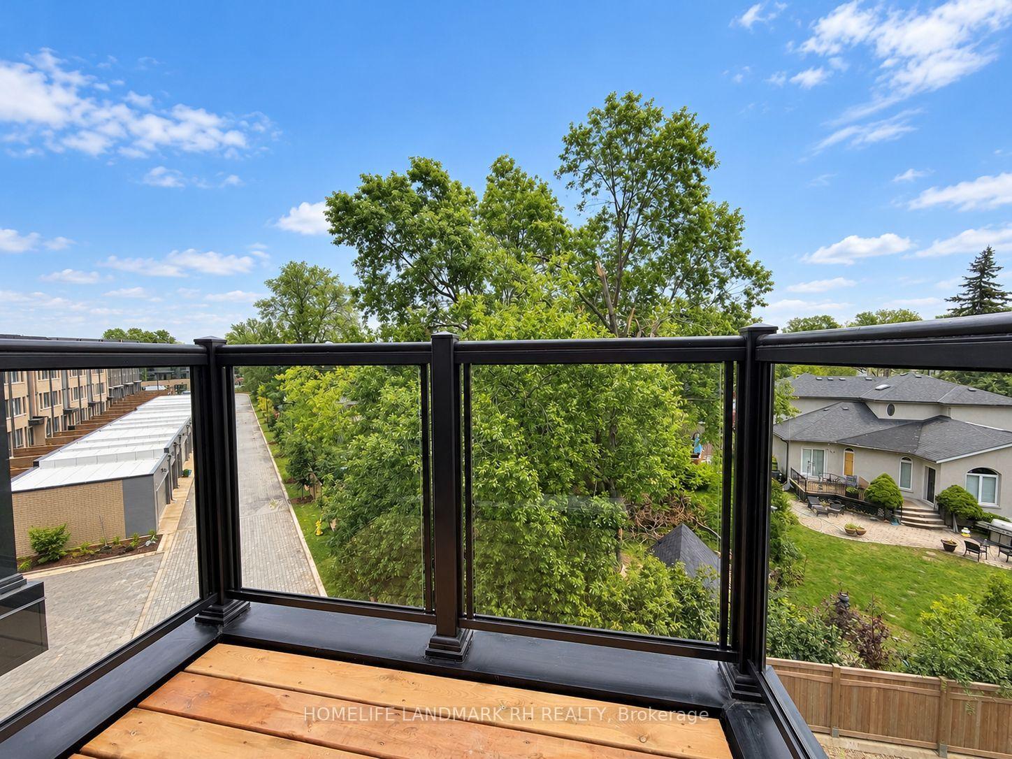 Photo 12 of 398 Lawrence Heights Way, Toronto, Englemount-Lawrence — HOMEH