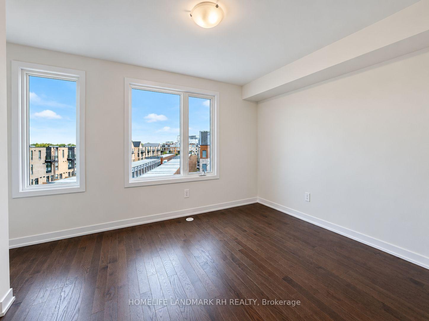 Photo 14 of 398 Lawrence Heights Way, Toronto, Englemount-Lawrence — HOMEH
