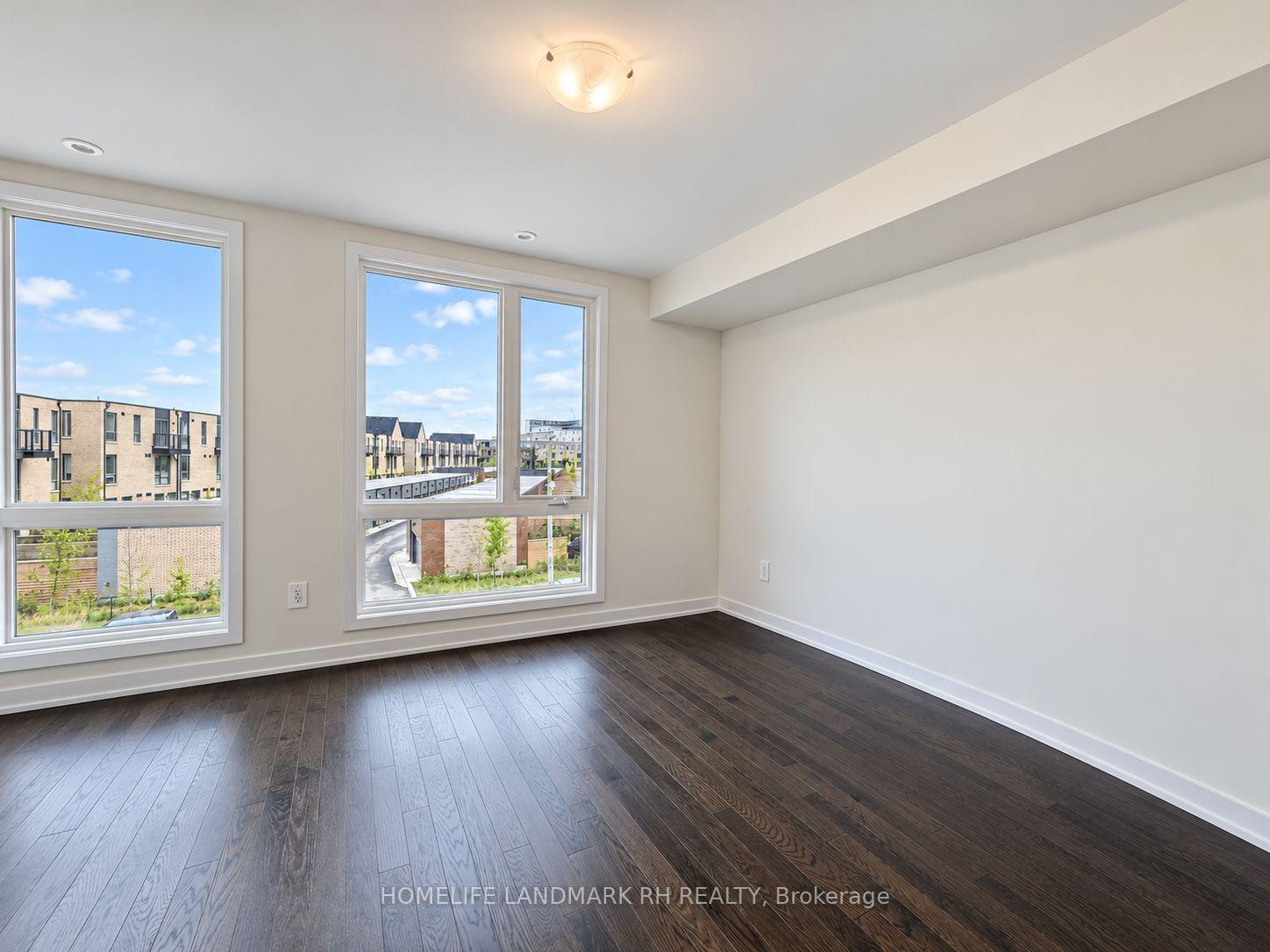 Photo 18 of 398 Lawrence Heights Way, Toronto, Englemount-Lawrence — HOMEH