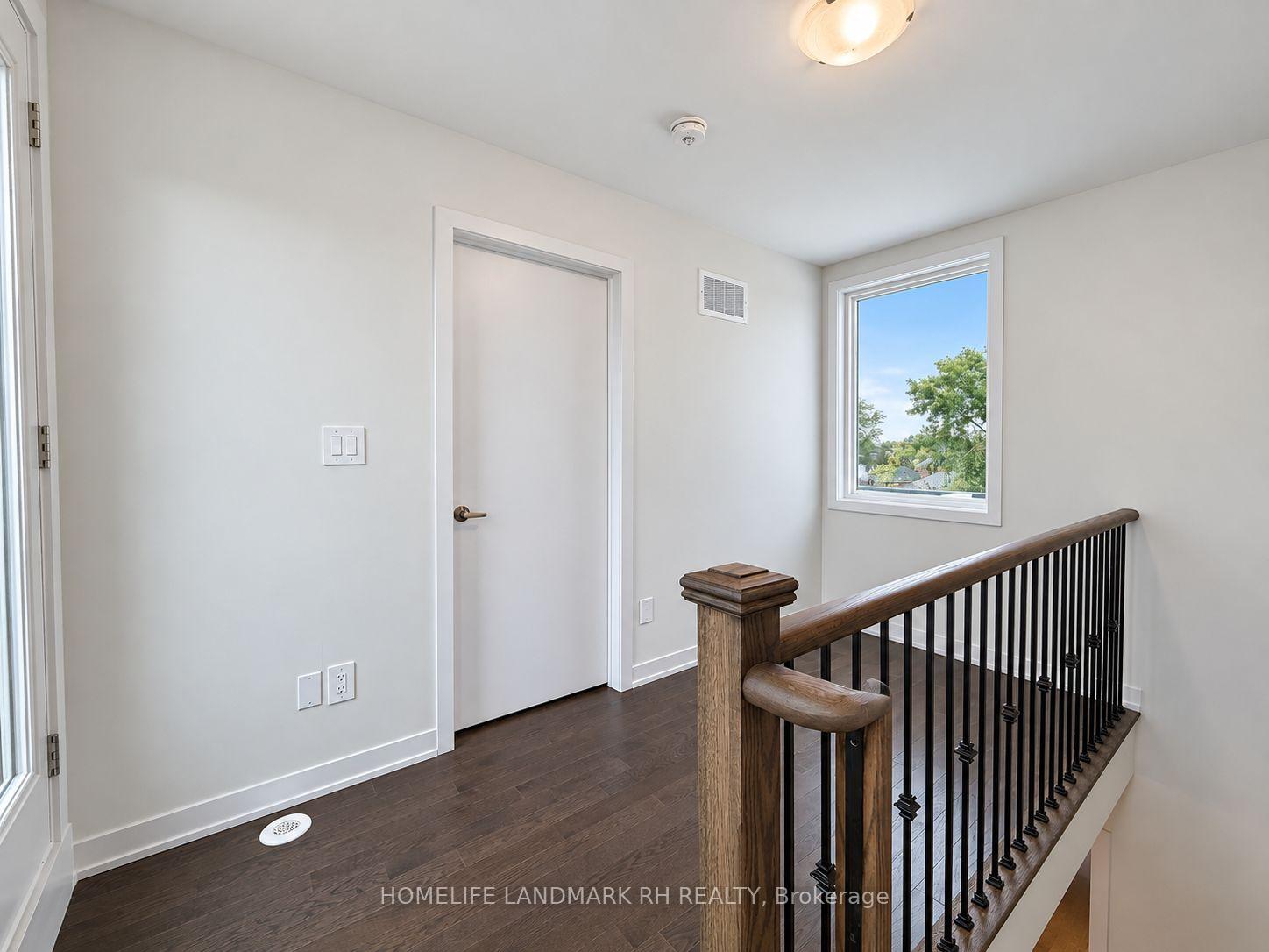 Photo 23 of 398 Lawrence Heights Way, Toronto, Englemount-Lawrence — HOMEH