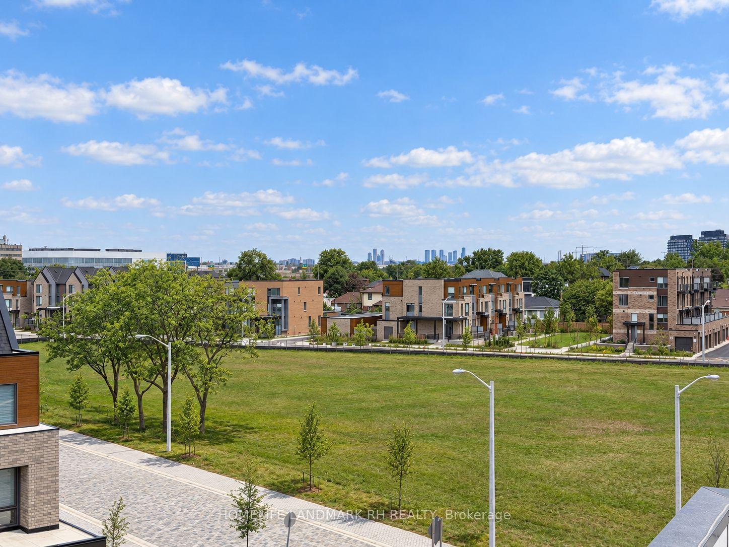 Photo 26 of 398 Lawrence Heights Way, Toronto, Englemount-Lawrence — HOMEH