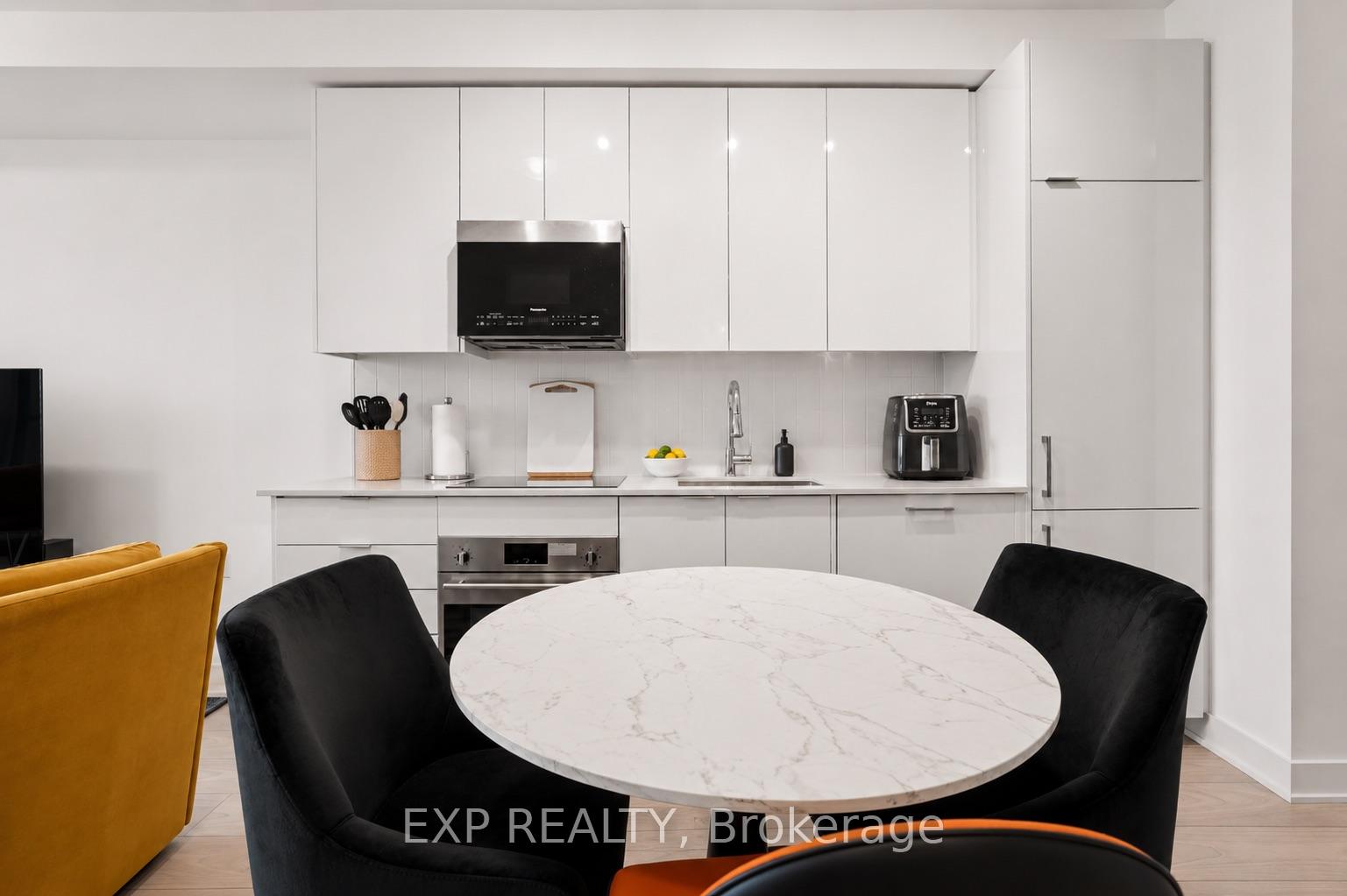 Photo 7 of Unit 3507, 2920 Highway 7, Vaughan, Concord — HOMEH