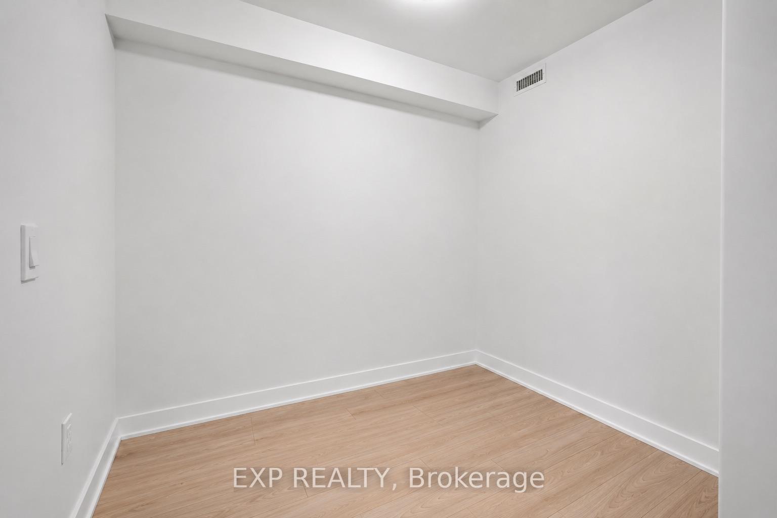 Photo 13 of Unit 3507, 2920 Highway 7, Vaughan, Concord — HOMEH