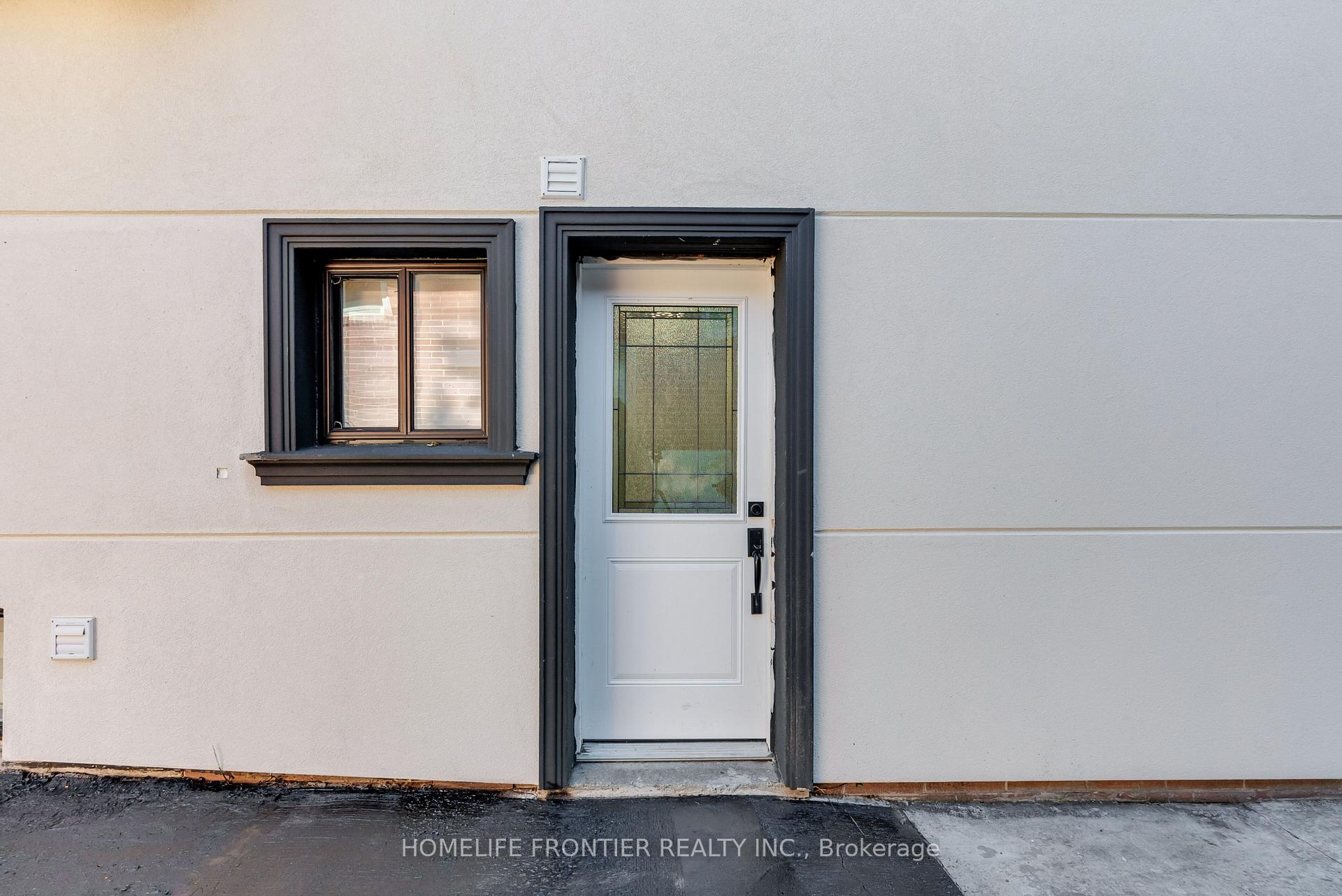Photo 34 of 61 Sundial Crescent, North York, Victoria Village — HOMEH