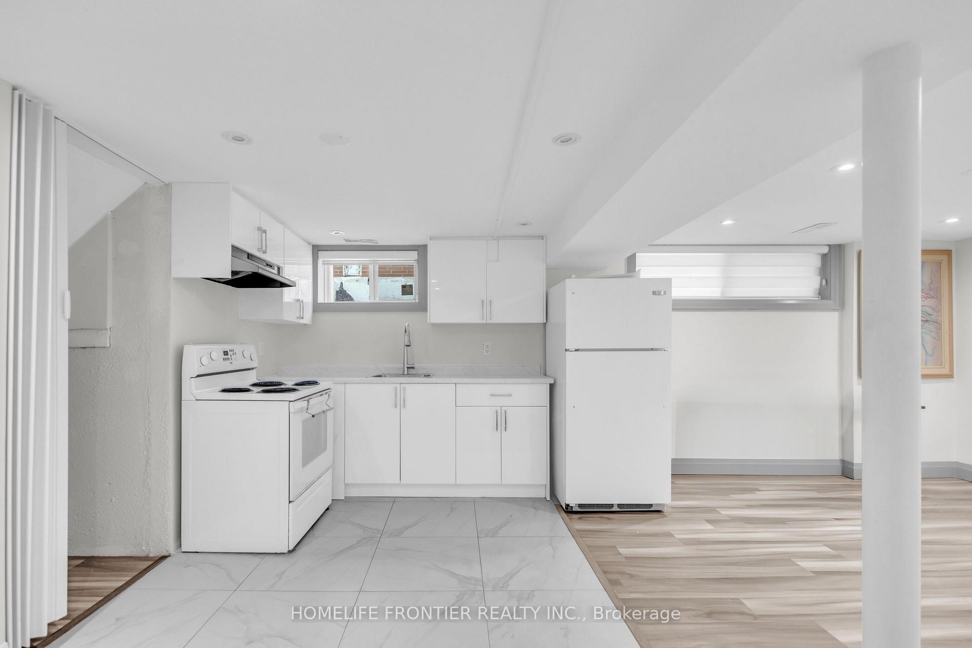 Photo 37 of 61 Sundial Crescent, North York, Victoria Village — HOMEH