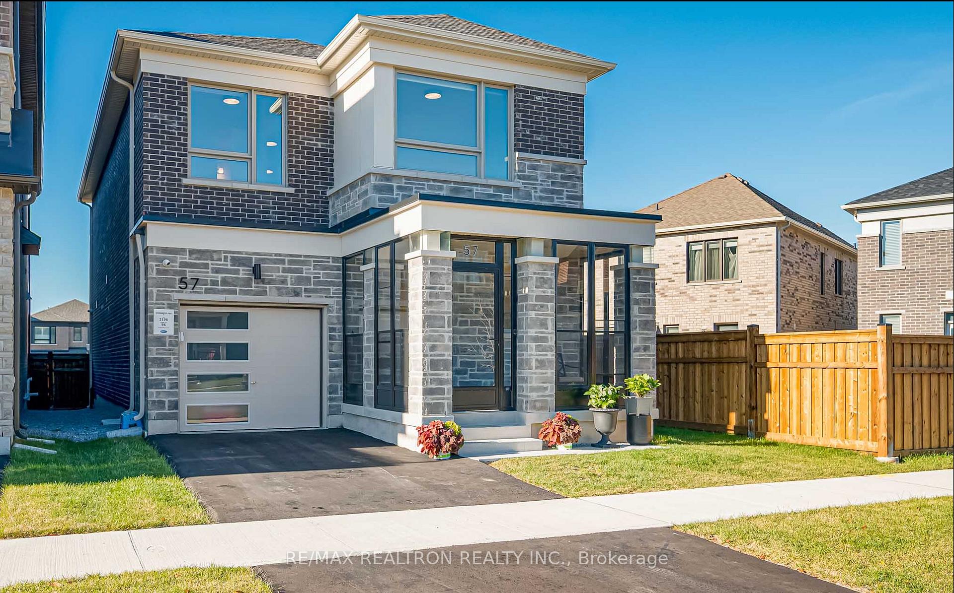 Photo 2 of 57 Greenridge Crescent, Markham, Cathedraltown — HOMEH