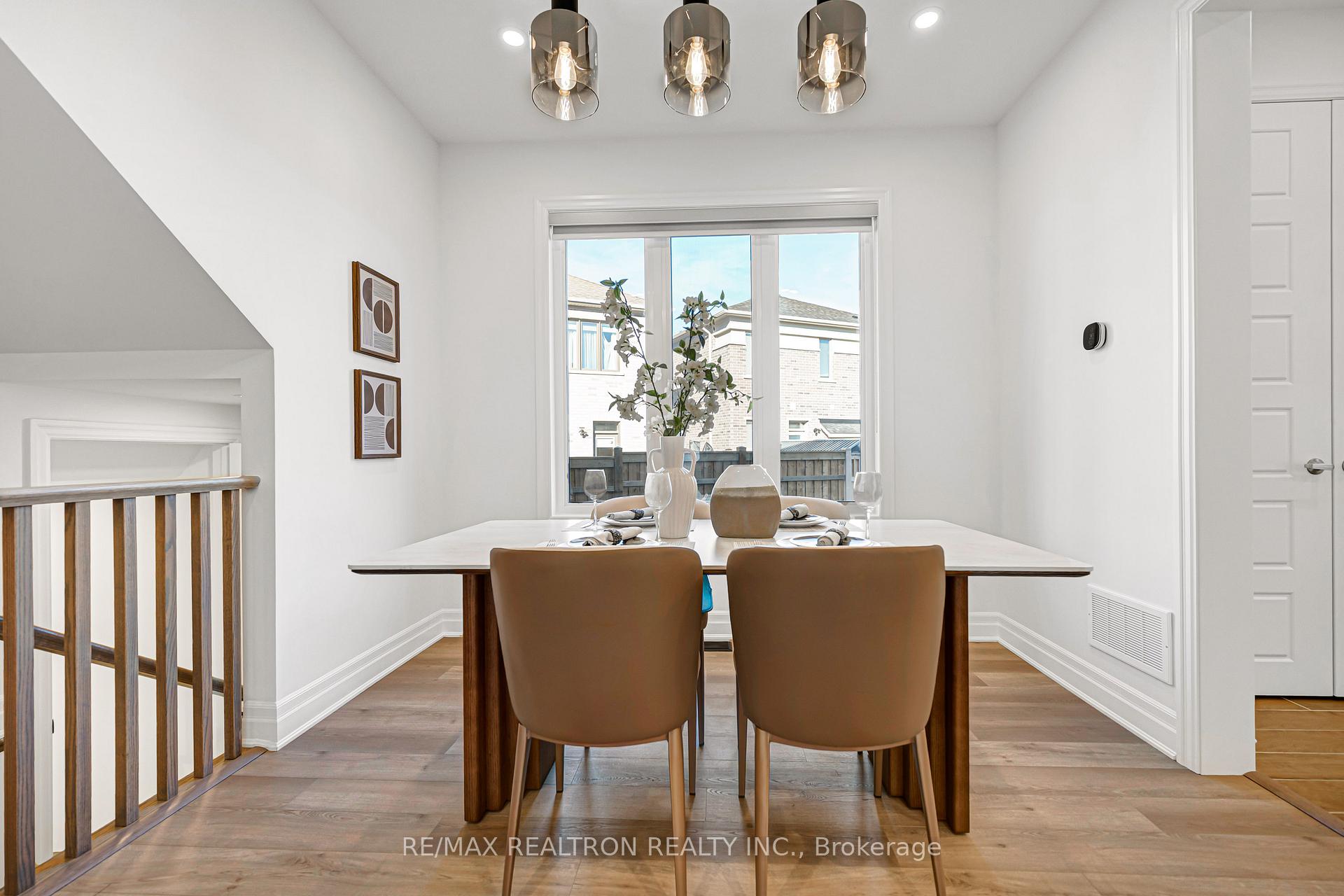 Photo 12 of 57 Greenridge Crescent, Markham, Cathedraltown — HOMEH