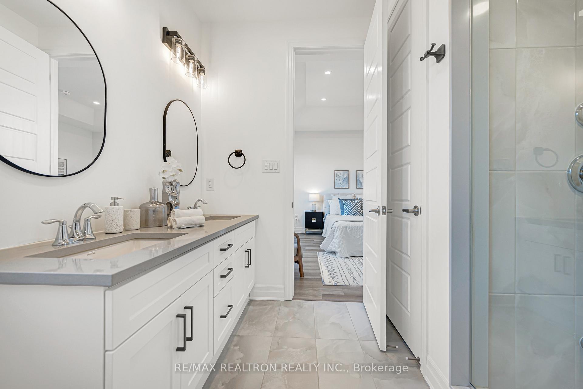 Photo 23 of 57 Greenridge Crescent, Markham, Cathedraltown — HOMEH