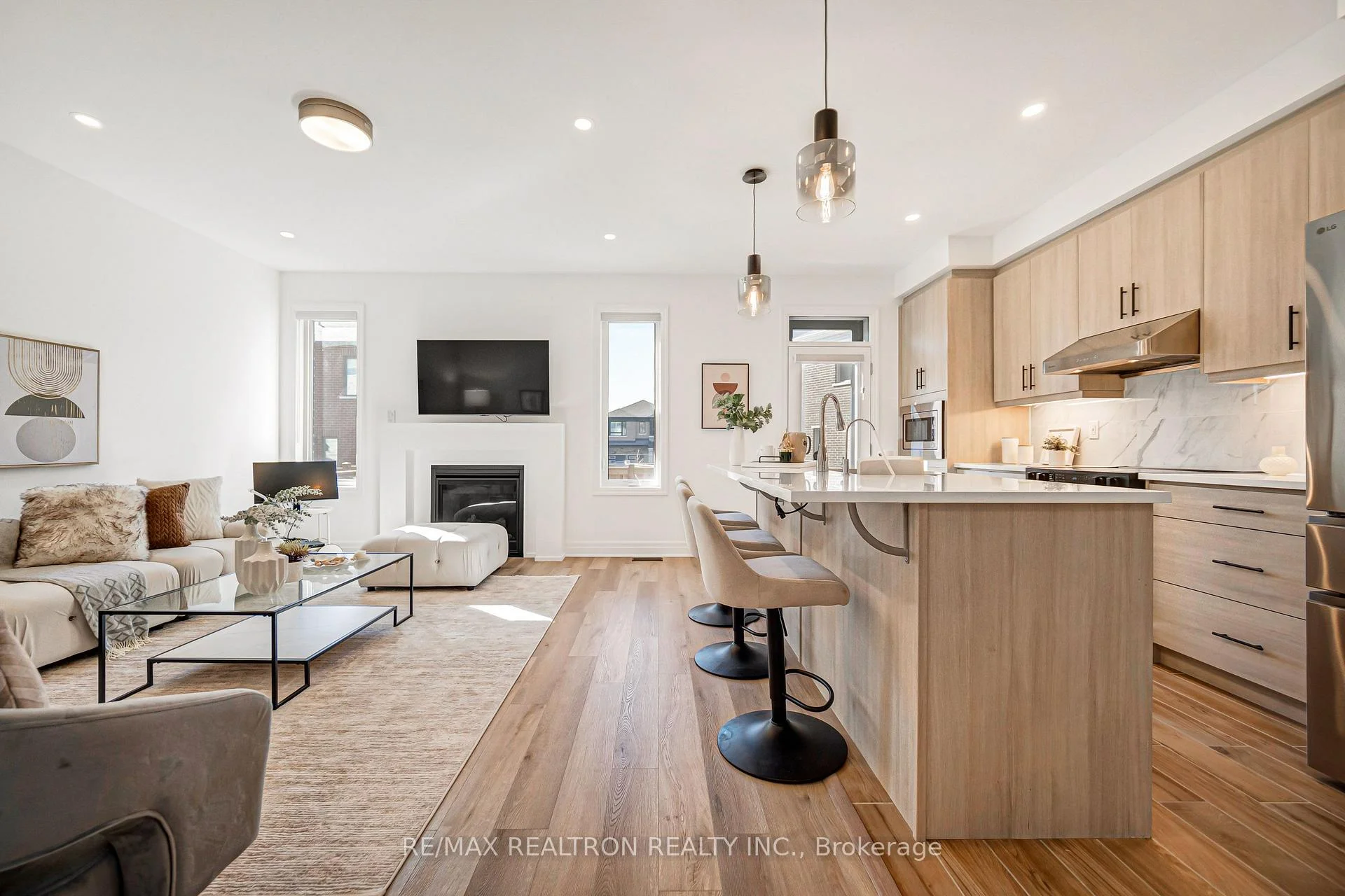 Photo 28 of 57 Greenridge Crescent, Markham, Cathedraltown — HOMEH