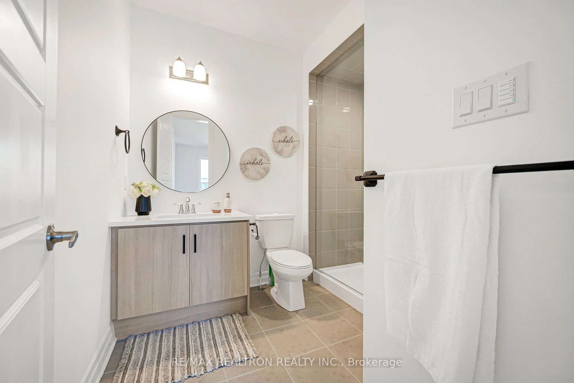 Photo 52 of 57 Greenridge Crescent, Markham, Cathedraltown — HOMEH