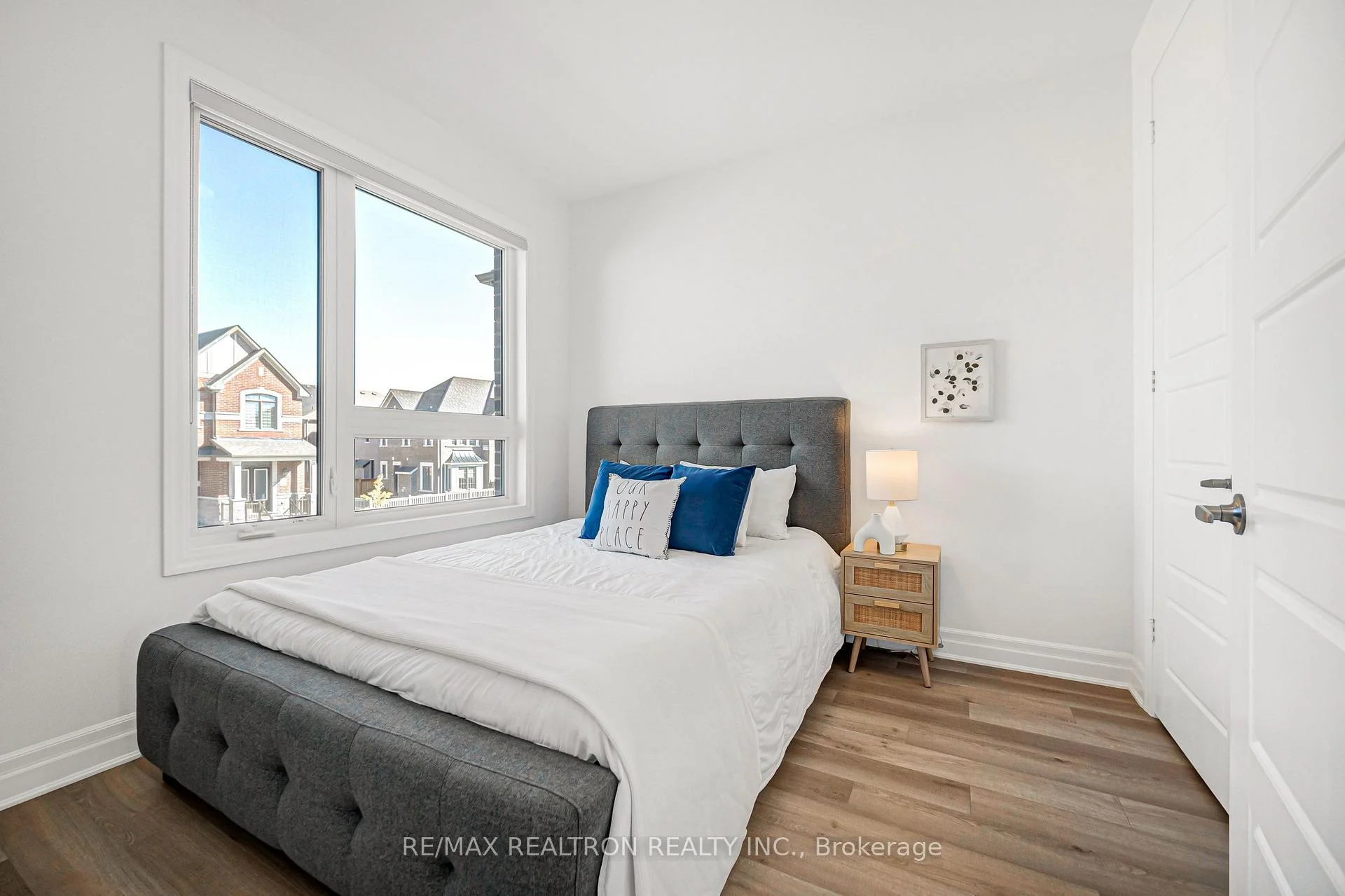Photo 53 of 57 Greenridge Crescent, Markham, Cathedraltown — HOMEH