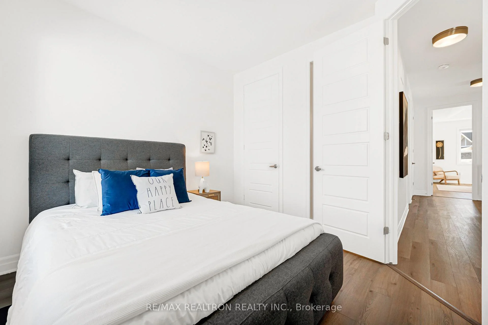 Photo 54 of 57 Greenridge Crescent, Markham, Cathedraltown — HOMEH