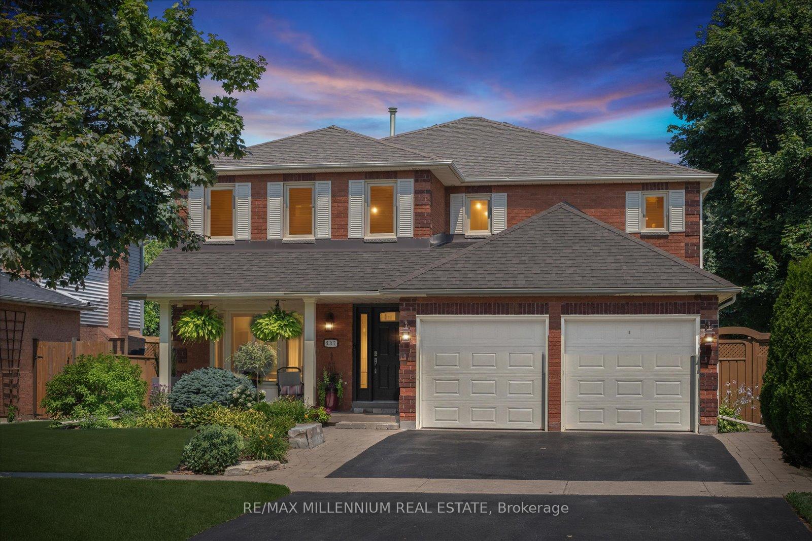 Photo 2 of 237 Glenabbey Drive, Clarington, Courtice — HOMEH
