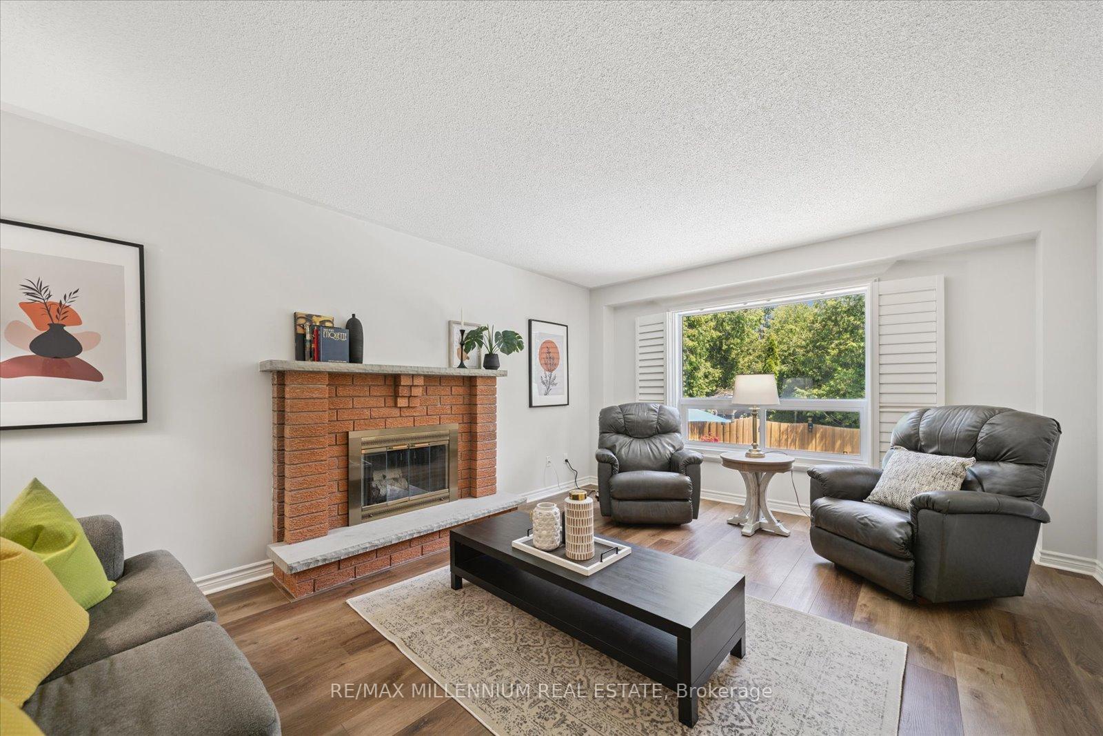 Photo 12 of 237 Glenabbey Drive, Clarington, Courtice — HOMEH