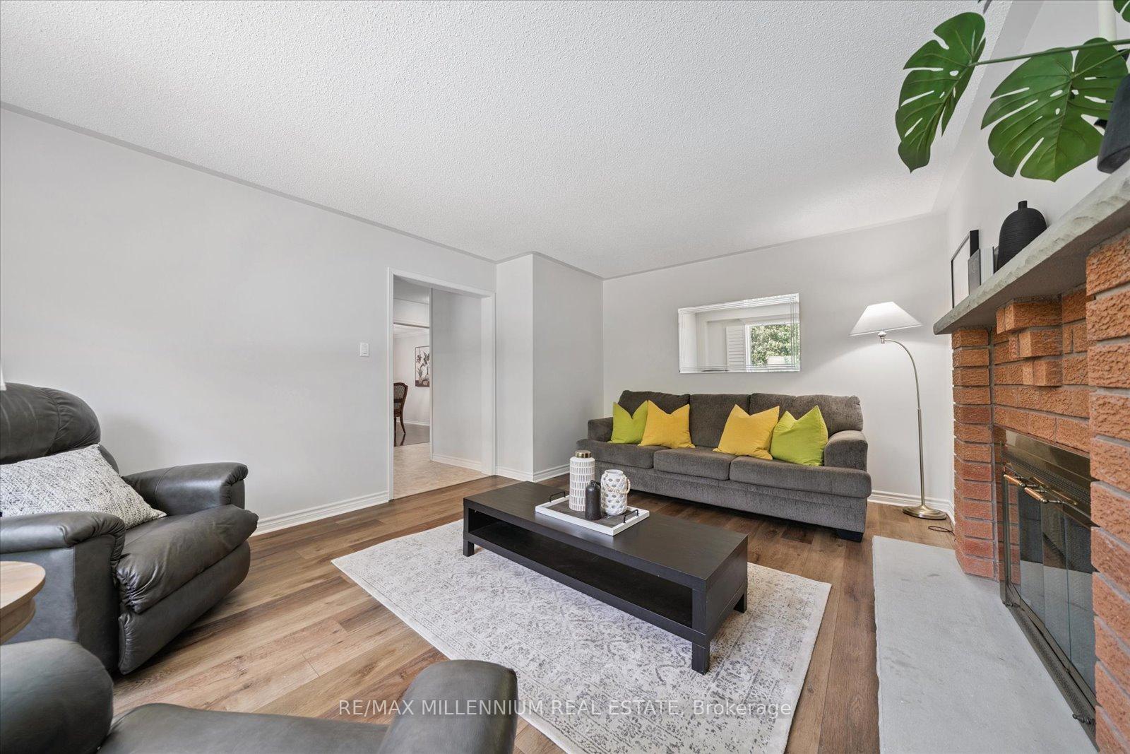 Photo 13 of 237 Glenabbey Drive, Clarington, Courtice — HOMEH