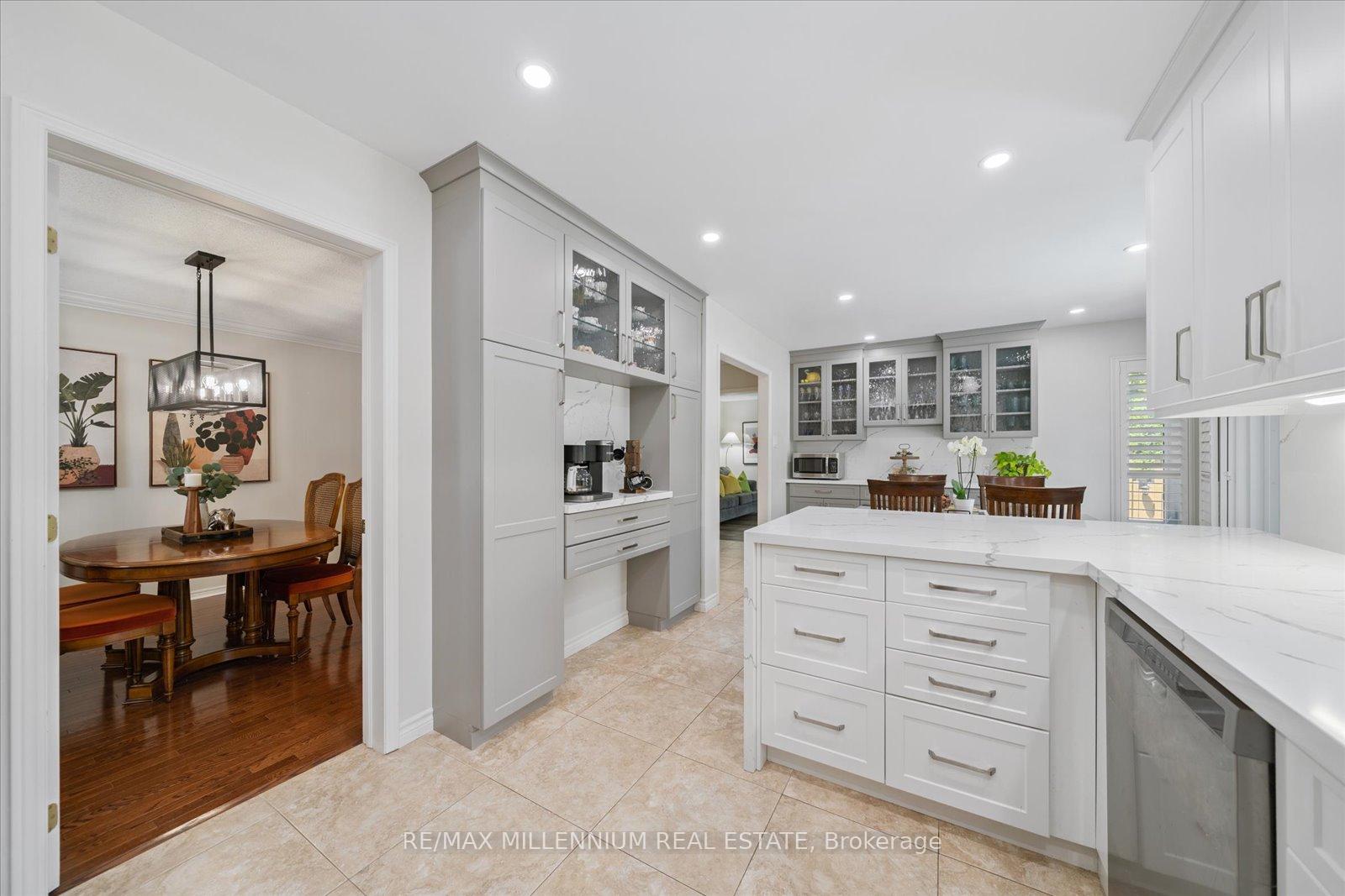Photo 20 of 237 Glenabbey Drive, Clarington, Courtice — HOMEH