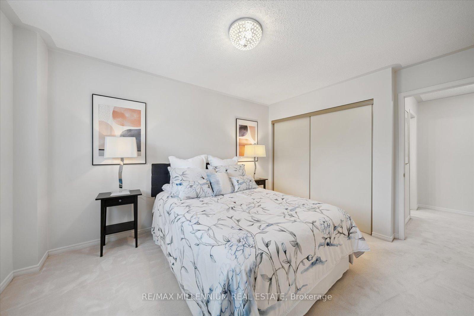 Photo 35 of 237 Glenabbey Drive, Clarington, Courtice — HOMEH