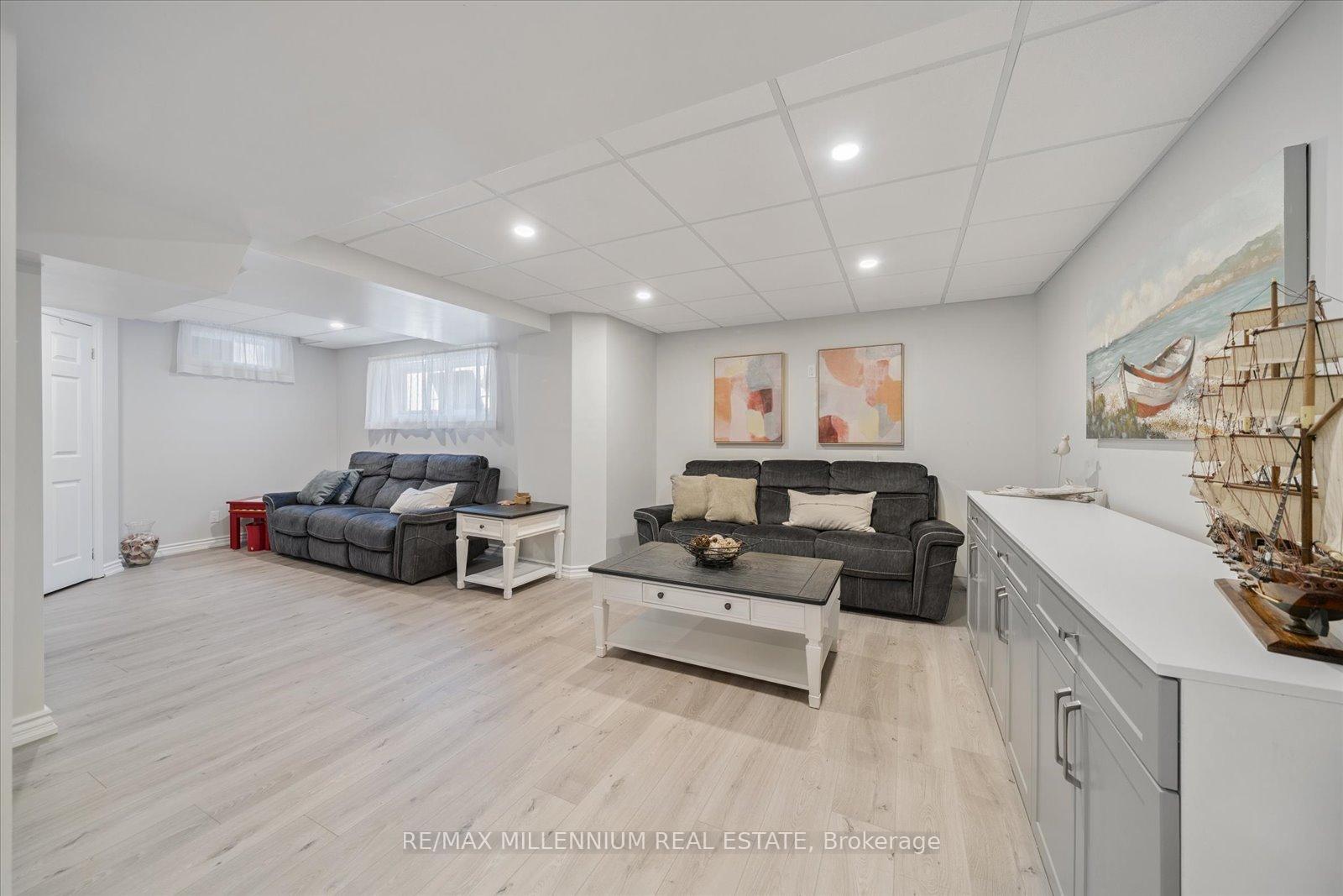 Photo 38 of 237 Glenabbey Drive, Clarington, Courtice — HOMEH