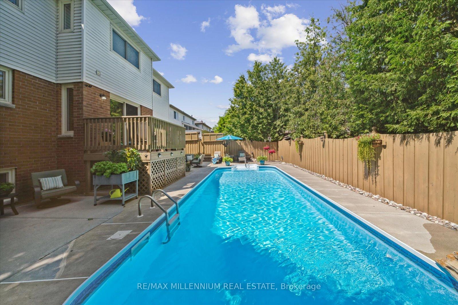 Photo 47 of 237 Glenabbey Drive, Clarington, Courtice — HOMEH