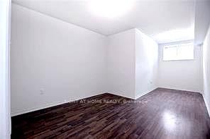 Photo 12 of Unit 3, 2484 Post Road, Oakville, River Oaks — HOMEH