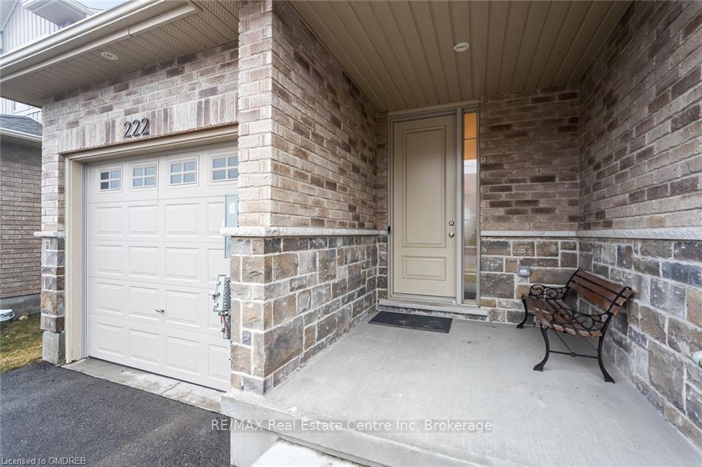 Photo 2 of 222 Poppy Drive E, Guelph, Pineridge/Westminster Woods — HOMEH