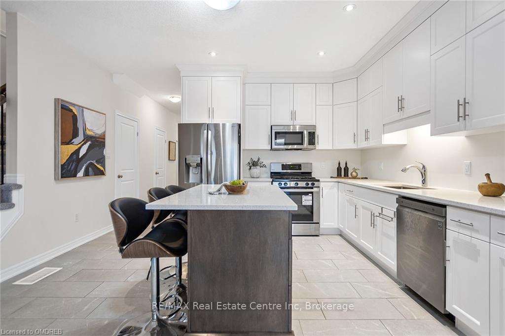 Photo 7 of 222 Poppy Drive E, Guelph, Pineridge/Westminster Woods — HOMEH