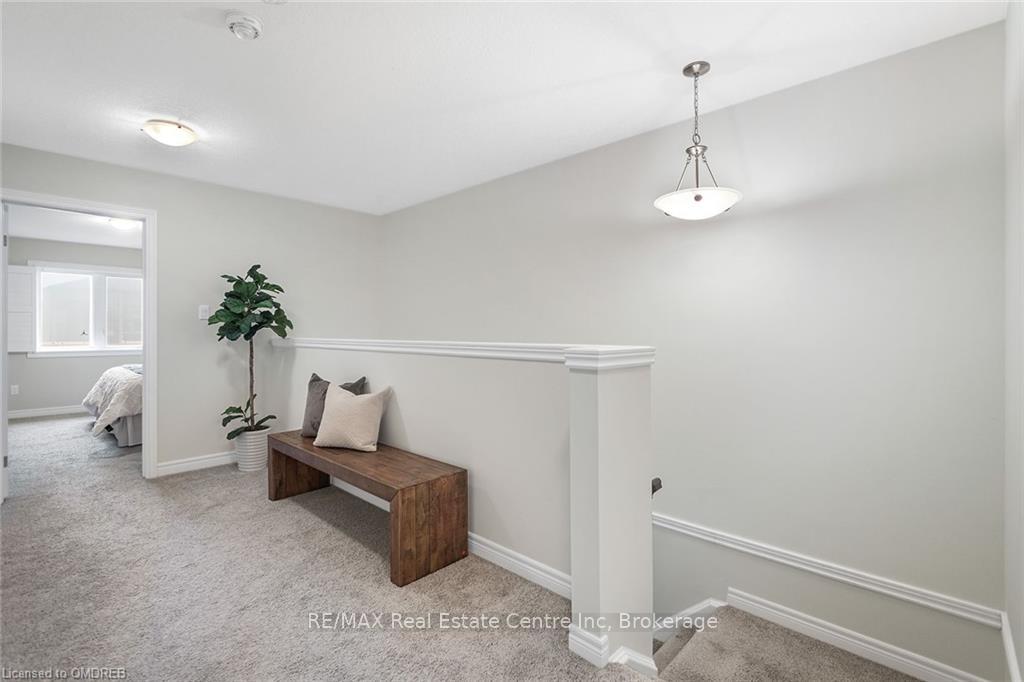 Photo 16 of 222 Poppy Drive E, Guelph, Pineridge/Westminster Woods — HOMEH
