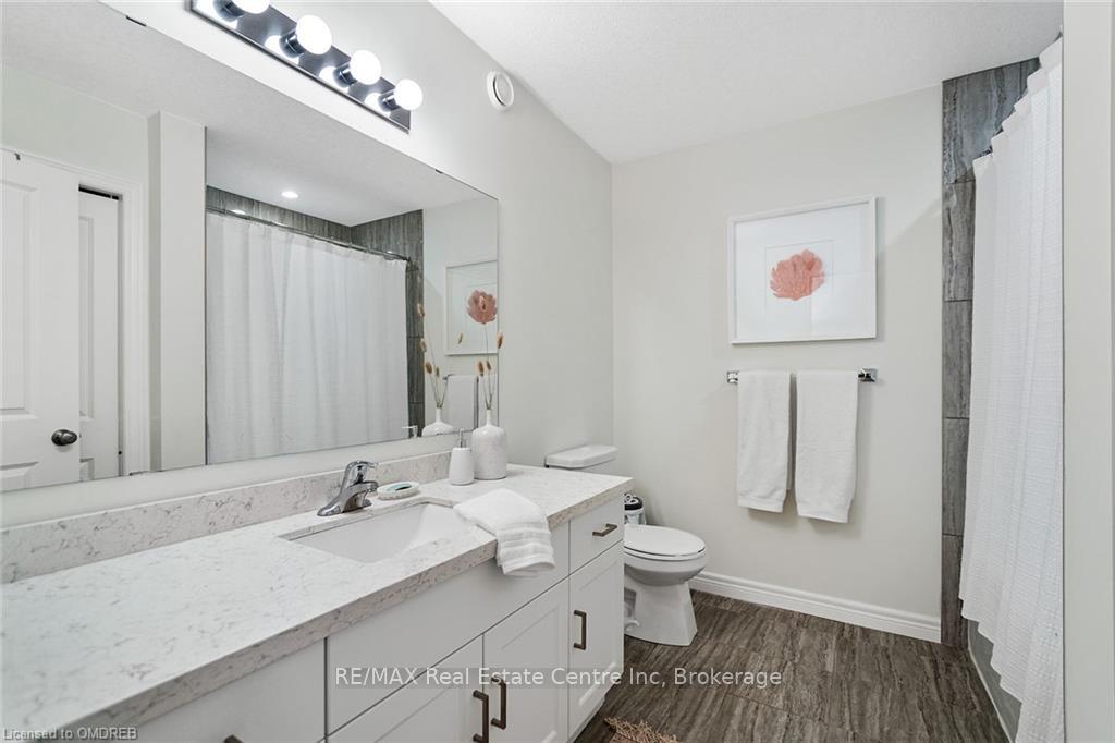 Photo 22 of 222 Poppy Drive E, Guelph, Pineridge/Westminster Woods — HOMEH