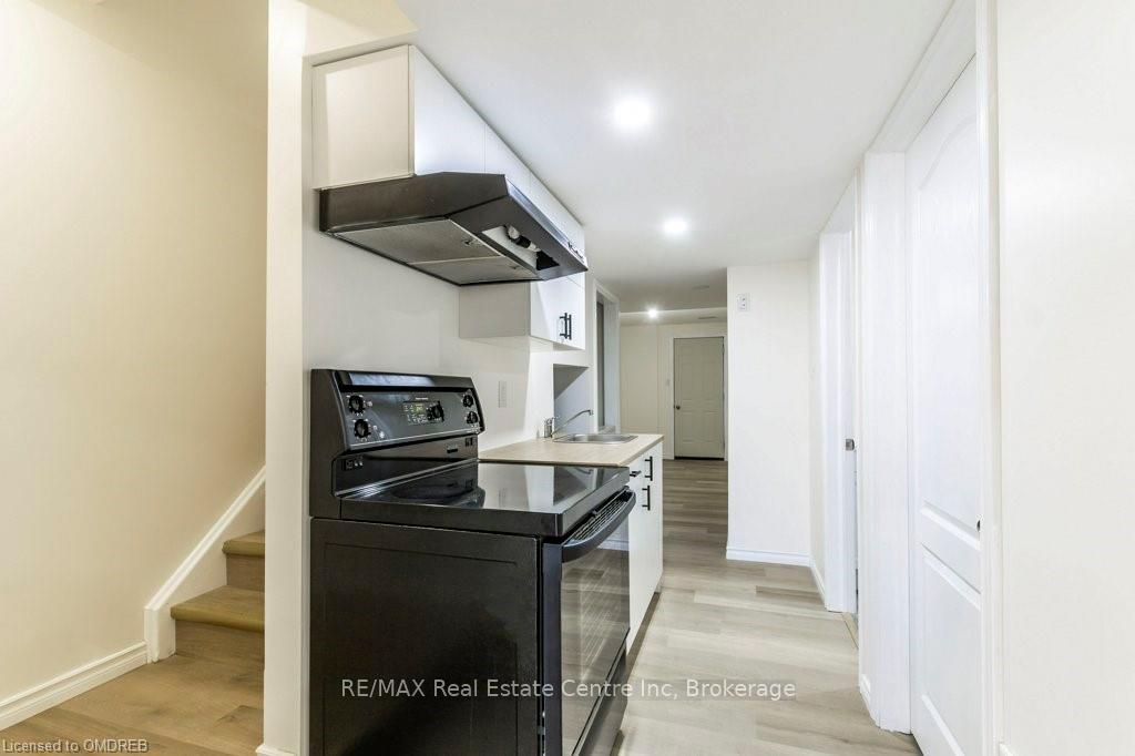 Photo 31 of 222 Poppy Drive E, Guelph, Pineridge/Westminster Woods — HOMEH