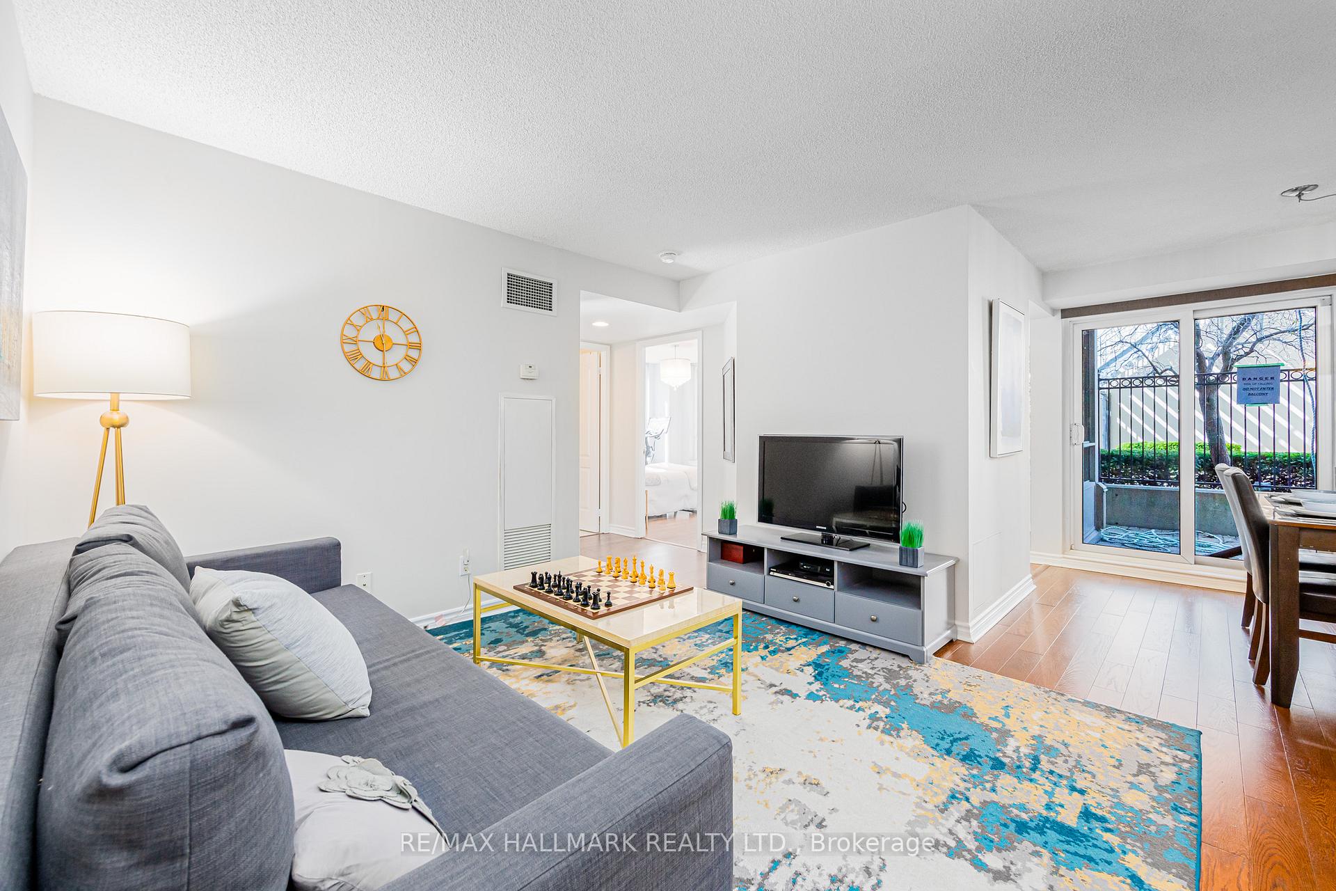 Photo 6 of Unit 112, 3 Rean Drive, North York, Bayview Village — HOMEH