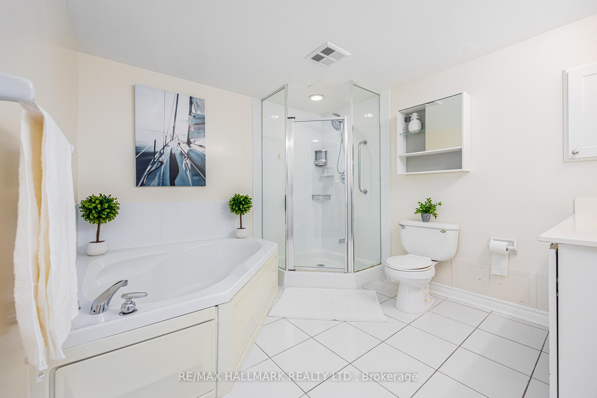 Photo 16 of Unit 112, 3 Rean Drive, North York, Bayview Village — HOMEH