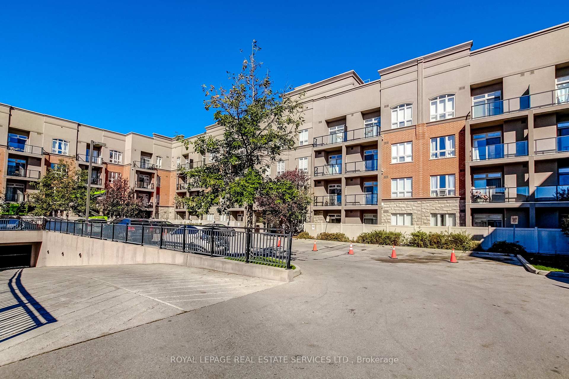Photo 7 of Unit 106, 5317 Upper Middle Road, Burlington, Orchard — HOMEH