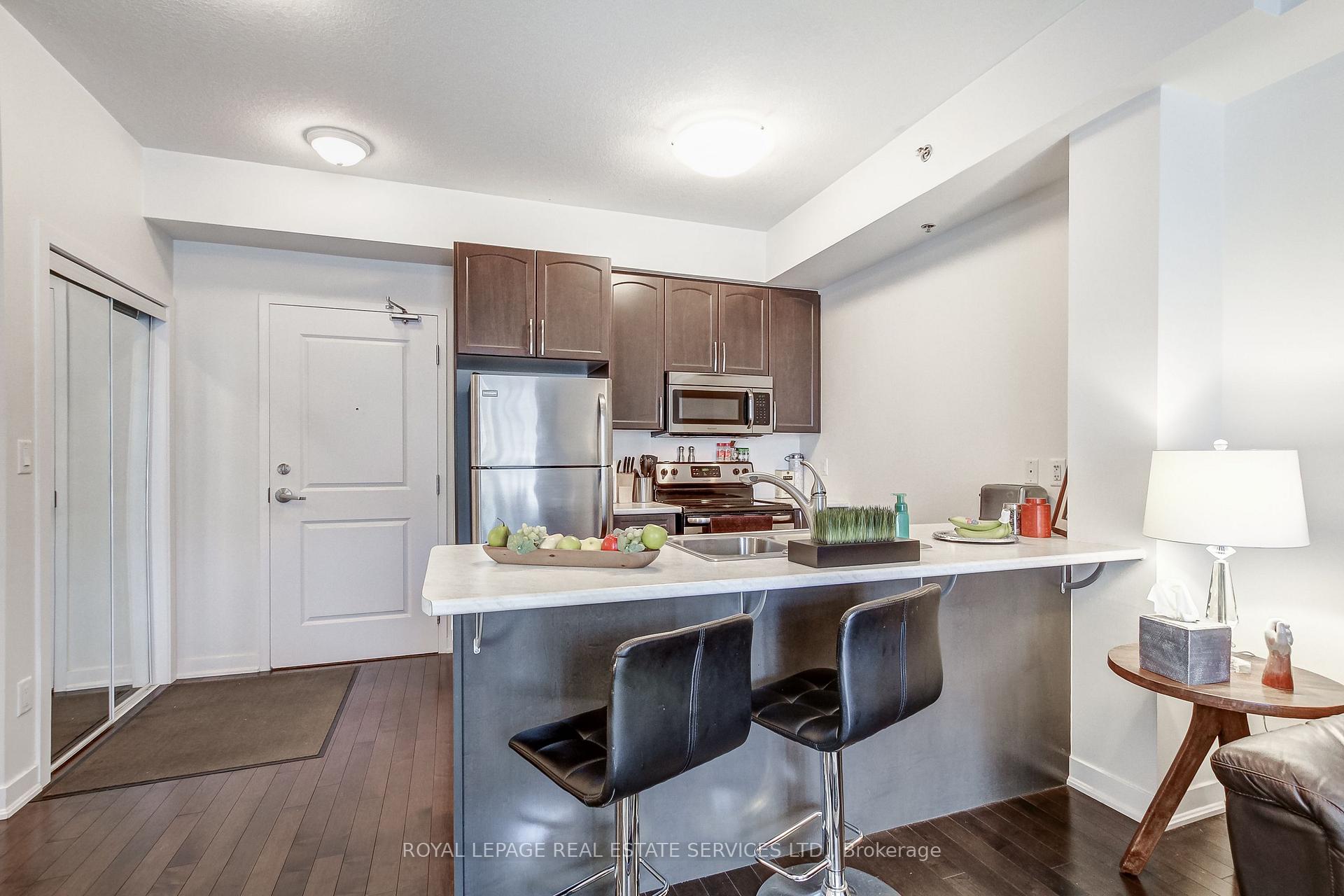 Photo 18 of Unit 106, 5317 Upper Middle Road, Burlington, Orchard — HOMEH