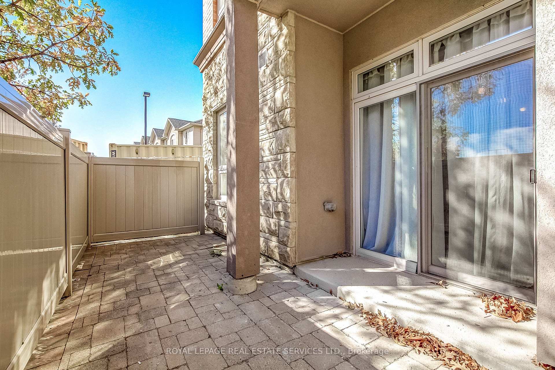 Photo 29 of Unit 106, 5317 Upper Middle Road, Burlington, Orchard — HOMEH