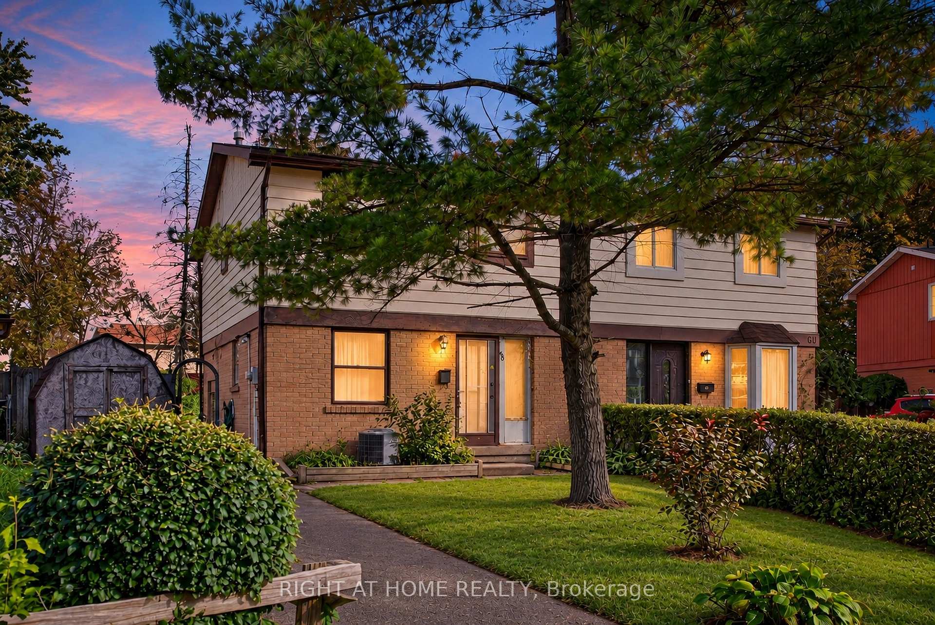Photo 2 of 68 Trott Square, Scarborough, Malvern — HOMEH