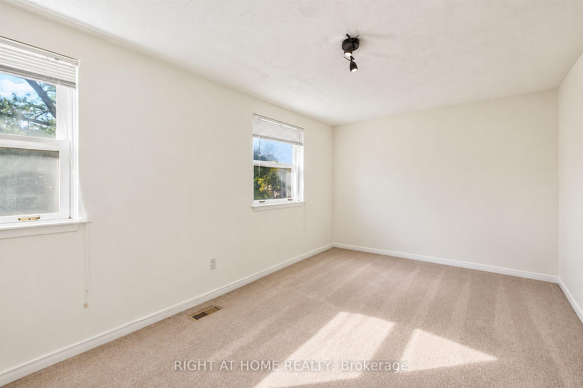 Photo 11 of 68 Trott Square, Scarborough, Malvern — HOMEH